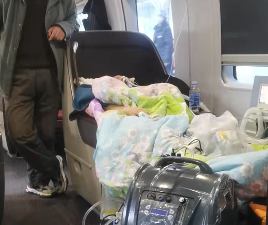 麦盖提县高铁转运